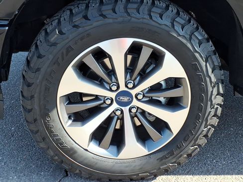 Used 2019 Ford F150 XL w/ Equipment Group 101A Mid AWD/4WD image 9