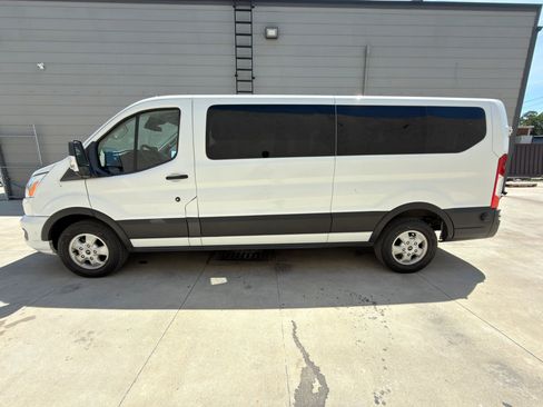 Used 2020 Ford Transit 350 XLT image 3