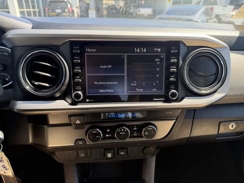 Used 2021 Toyota Tacoma SR5 RWD image 30