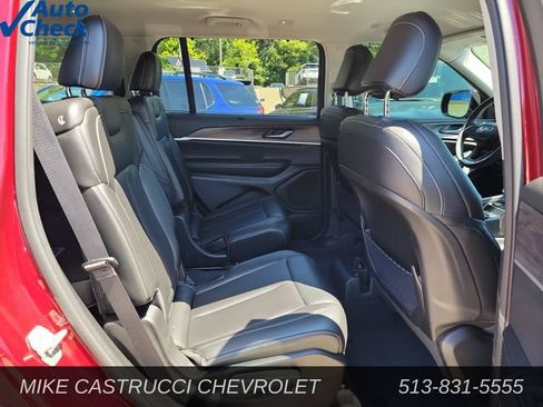 Used 2023 Jeep Grand Cherokee L Limited w/ Luxury Tech Group II AWD/4WD image 28
