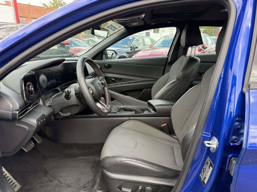 Certified 2023 Hyundai Elantra N Line FWD image 18