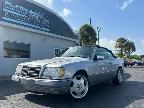 Used 1995 Mercedes-Benz E 320 Convertible image 1