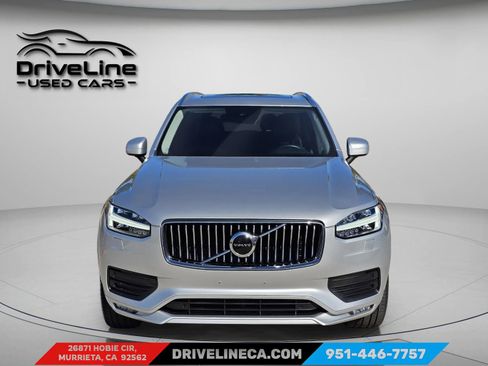 Used 2021 Volvo XC90 T5 Momentum w/ Climate Package image 3