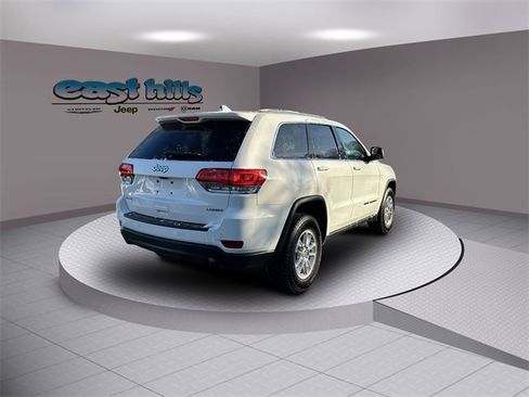 Certified 2019 Jeep Grand Cherokee Laredo image 3
