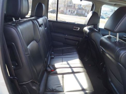 Used 2015 Honda Pilot Touring image 30
