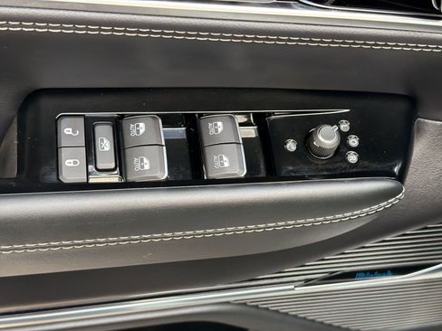 Used 2024 Jeep Grand Wagoneer L Series II w/ Quick Order Packagew 28T image 20