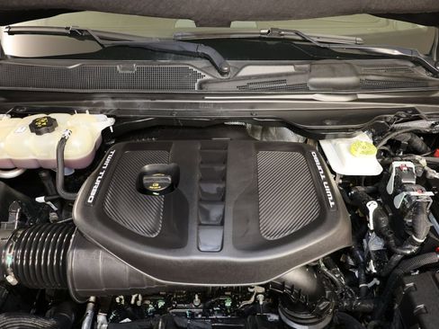 Used 2025 RAM 1500 Limited AWD/4WD image 36