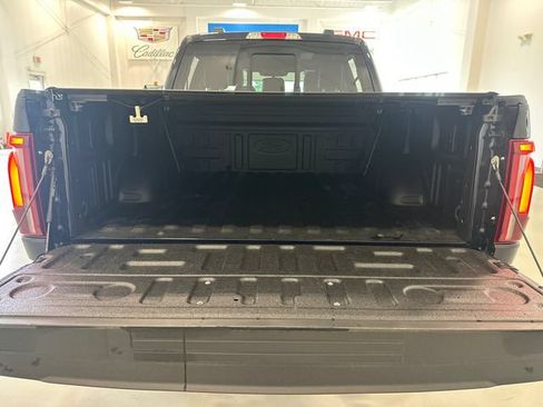 Used 2025 Ford F150 Lariat AWD/4WD image 29