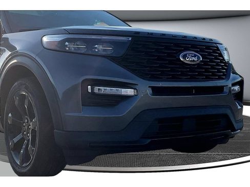 Used 2024 Ford Explorer ST-Line w/ Class IV Trailer Tow Package AWD/4WD image 48