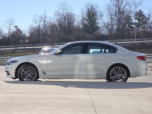 Used 2019 BMW 540i xDrive w/ Executive Package image 29