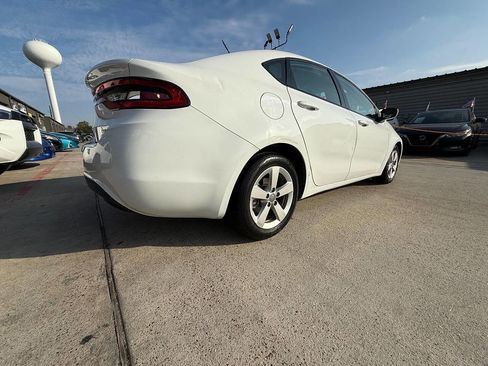 Used 2016 Dodge Dart SXT image 10