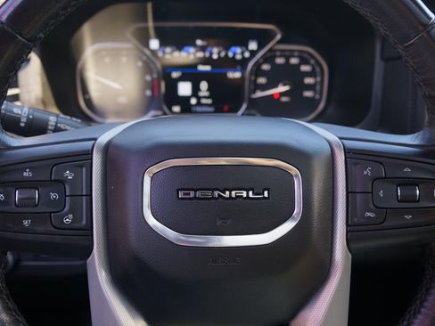 Used 2021 GMC Yukon Denali w/ Denali Ultimate Package AWD/4WD image 24
