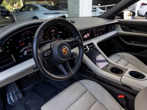 Certified 2022 Porsche Taycan 4 Cross Turismo image 4