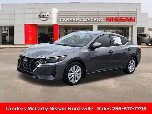 Used 2025 Nissan Sentra S FWD image 9