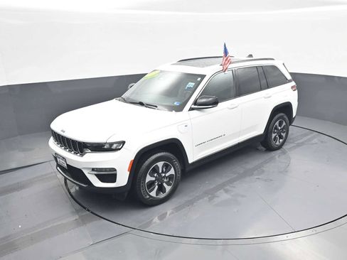 Used 2024 Jeep Grand Cherokee Limited 4xe AWD/4WD image 30