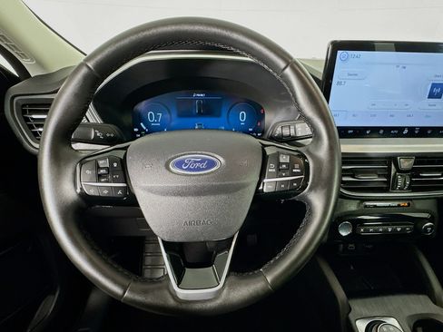 Used 2024 Ford Escape Platinum image 11