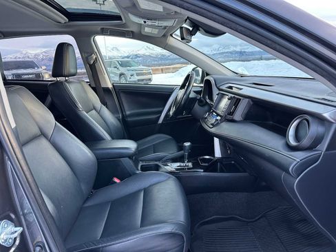 Used 2017 Toyota RAV4 Limited image 10