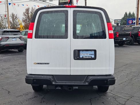 New 2025 Chevrolet Express 2500 Extended w/ Enhanced Convenience Package RWD image 5