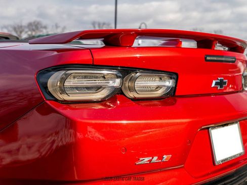 Used 2019 Chevrolet Camaro ZL1 image 65