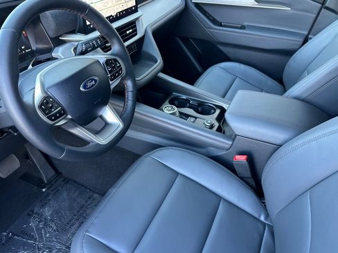 New 2026 Ford Explorer Active w/ Active Comfort Package image 10