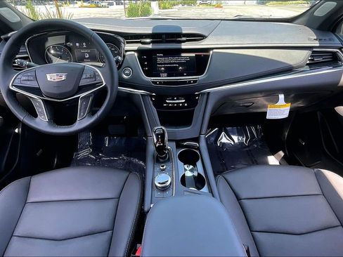 New 2026 Cadillac XT5 Premium Luxury w/ LPO, ONYX Package AWD/4WD image 7