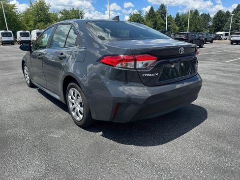 Used 2024 Toyota Corolla LE FWD image 3