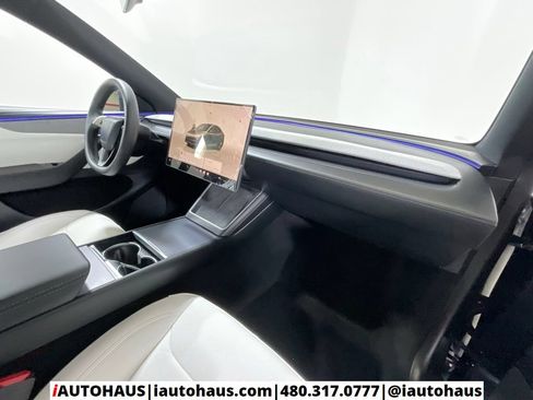 Used 2026 Tesla Model Y AWD image 21