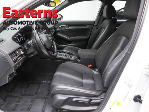 Used 2023 Honda Civic Sport image 14