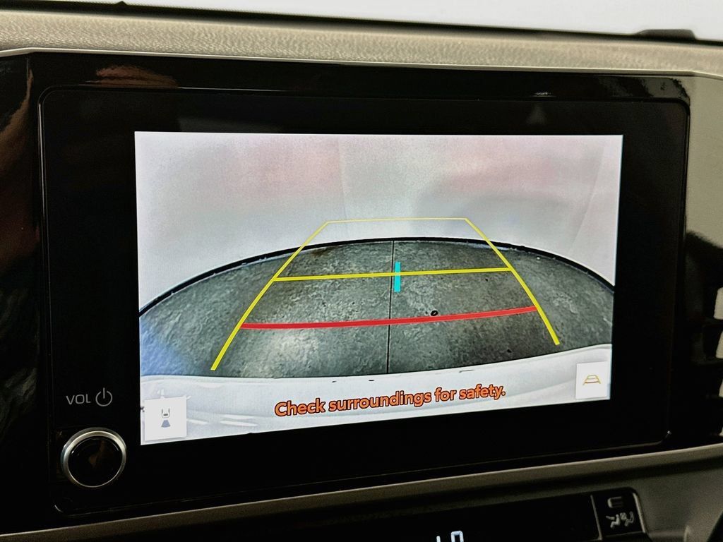 Used 2025 Toyota Camry LE FWD image 19