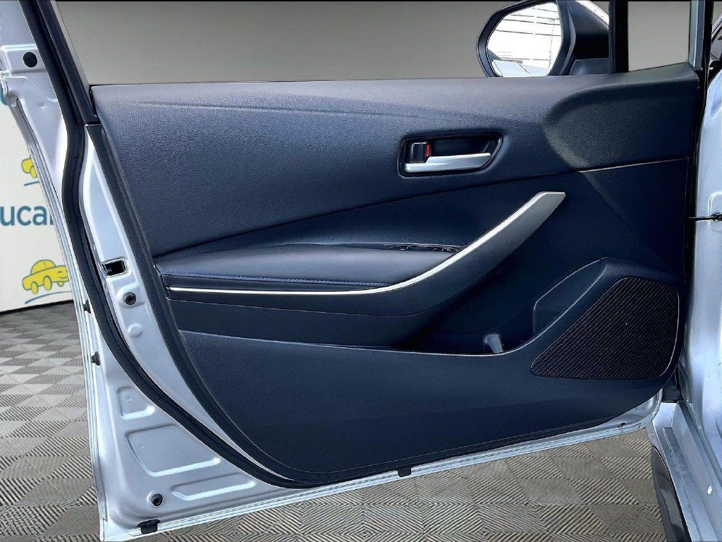 Used 2021 Toyota Corolla SE w/ Carpet Mat Package (TMS) FWD image 9