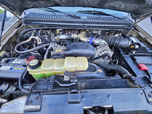 Used 2001 Ford F350 Lariat image 22