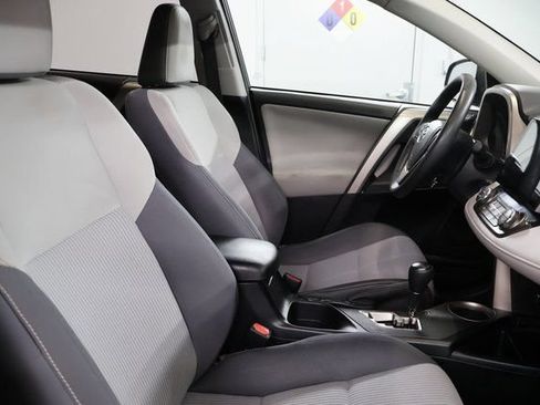 Used 2014 Toyota RAV4 XLE FWD image 25