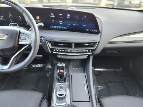 Used 2025 Cadillac CT5 Sport w/ Technology Package image 12