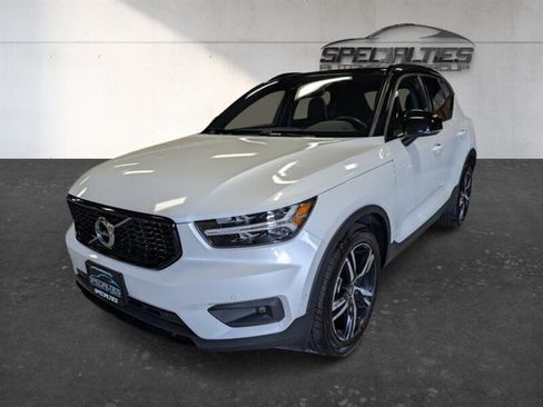 Used 2019 Volvo XC40 T5 R-Design AWD/4WD image 5