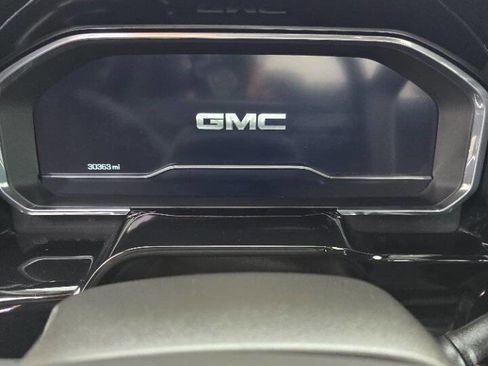 Used 2023 GMC Sierra 1500 Elevation AWD/4WD image 13
