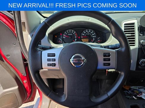 Used 2015 Nissan Xterra X RWD image 12