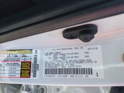 Certified 2020 Toyota Tacoma TRD Off-Road AWD/4WD image 23