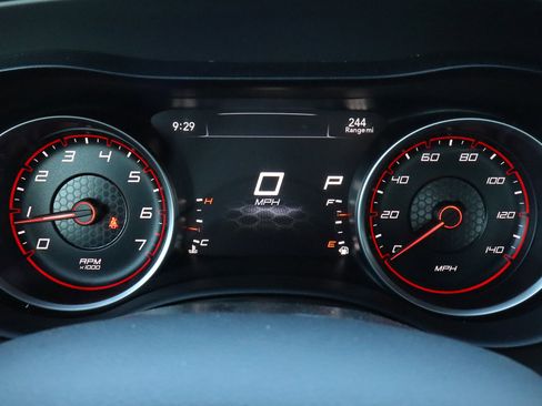 Used 2023 Dodge Charger SXT image 25