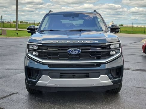 Certified 2025 Ford Expedition Max Platinum AWD/4WD image 2
