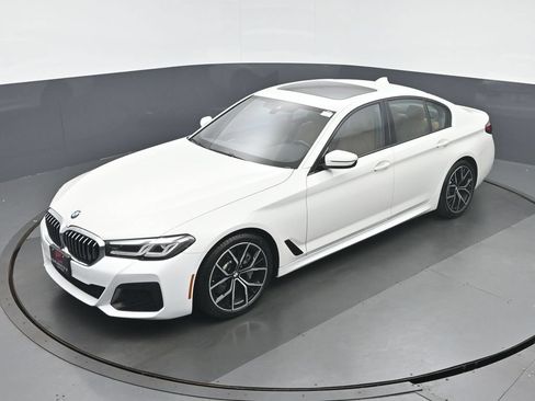 Used 2023 BMW 530i xDrive w/ M Sport Package AWD/4WD image 34