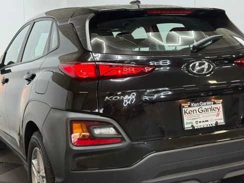 Used 2021 Hyundai Kona SE image 9