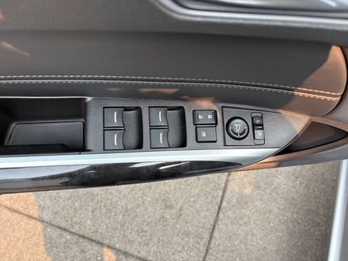 Used 2018 Acura TLX FWD image 14