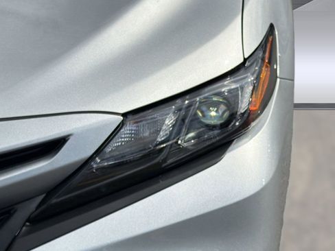 Certified 2023 Toyota Camry SE w/ Convenience Package image 11