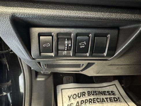 Used 2022 Subaru Outback Limited AWD/4WD image 12