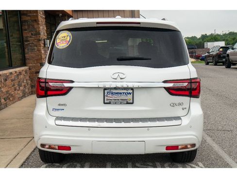 Used 2024 INFINITI QX80 Luxe w/ Cargo Package AWD/4WD image 4
