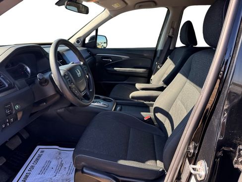 Used 2023 Honda Ridgeline Sport image 11
