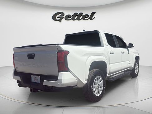 Used 2024 Toyota Tacoma SR5 w/ SR5 Upgrade Package RWD image 5