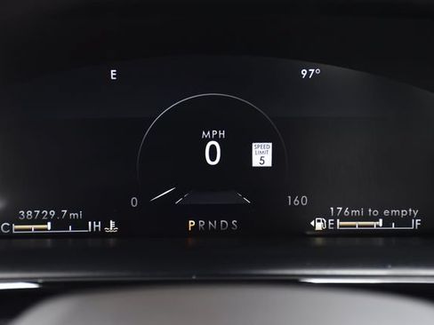 Used 2022 Lincoln Nautilus FWD w/ Premium Package image 10
