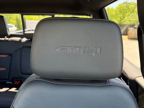 Used 2023 GMC Sierra 1500 AT4 w/ AT4 Preferred Package AWD/4WD image 35