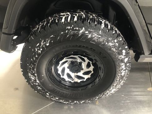 Used 2021 Jeep Wrangler Unlimited Rubicon image 9